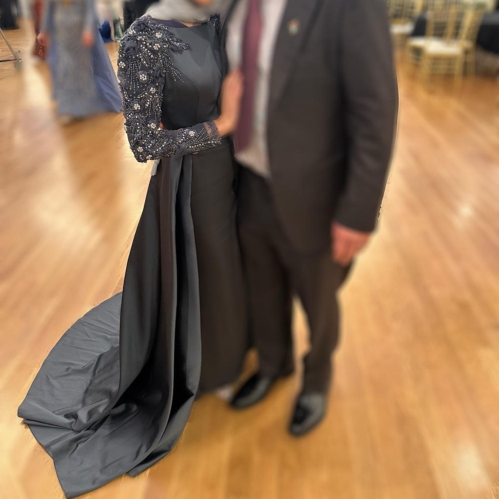 Elegant Navy Evening Gown with Embellished Sleeves